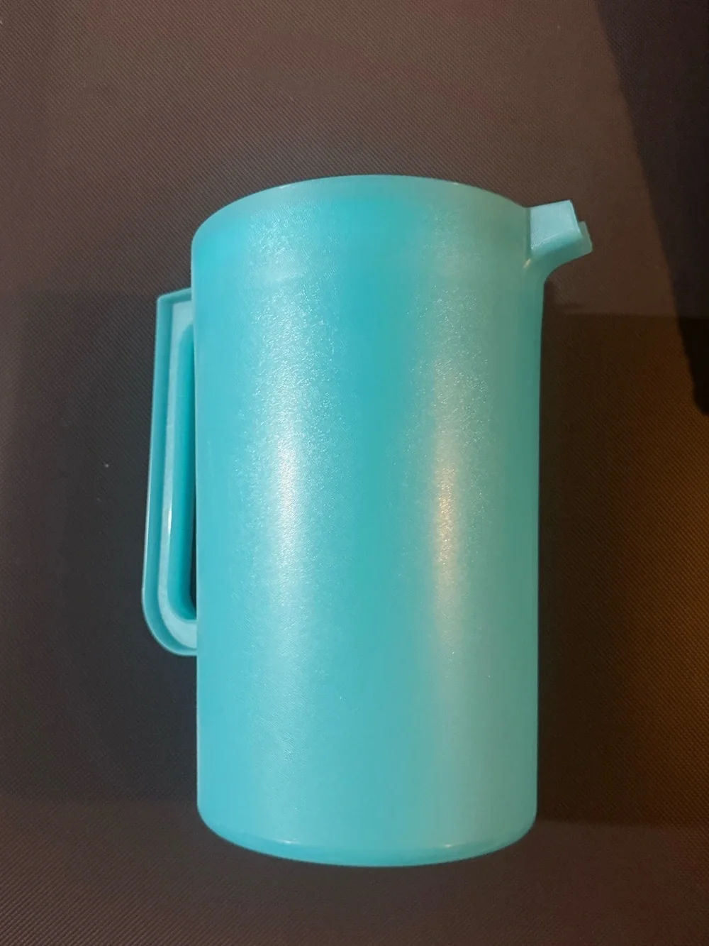 Tupperware Classic Sheer 1 Gal. Pitcher Tropical Water/Sea Mist Outdoor Dining